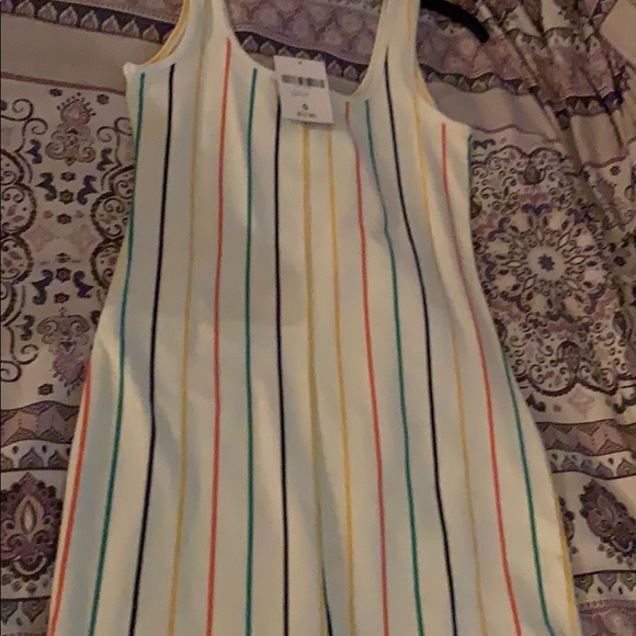 Sun dressed - Picture 1 of 3